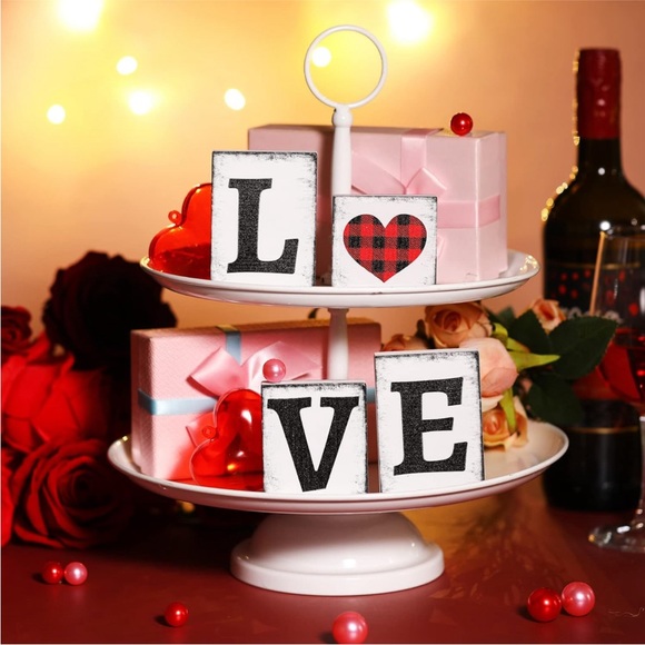 LOVE decor /St. Patrick’s reversible blocks - Picture 1 of 4